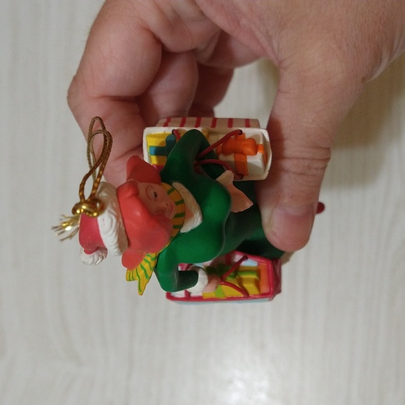 Vintage 1990s Grolier Roger Rabbit Jessica Disney Christmas Ornament - Picture 5 of 7